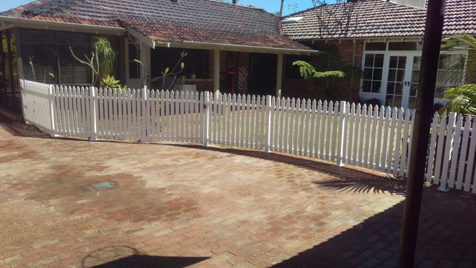 Colonial picket fence and gate - Churchlands(1)