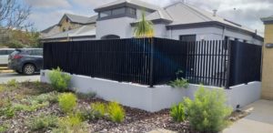 Aluminium Whitby blade fence - black - back1